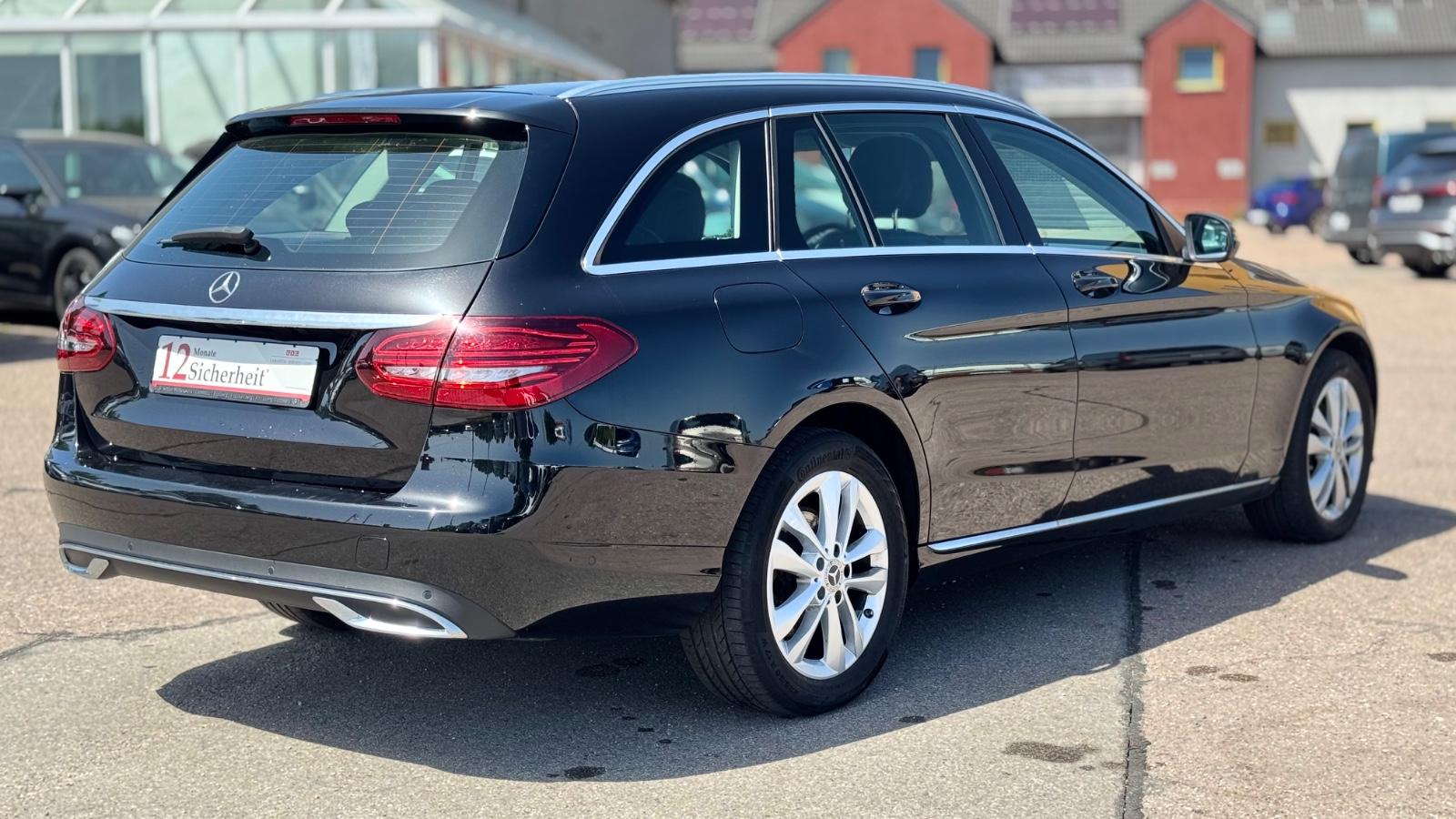 Mercedes-Benz C 300 T-Modell 4Matic *LED*SHZ*TÜV*