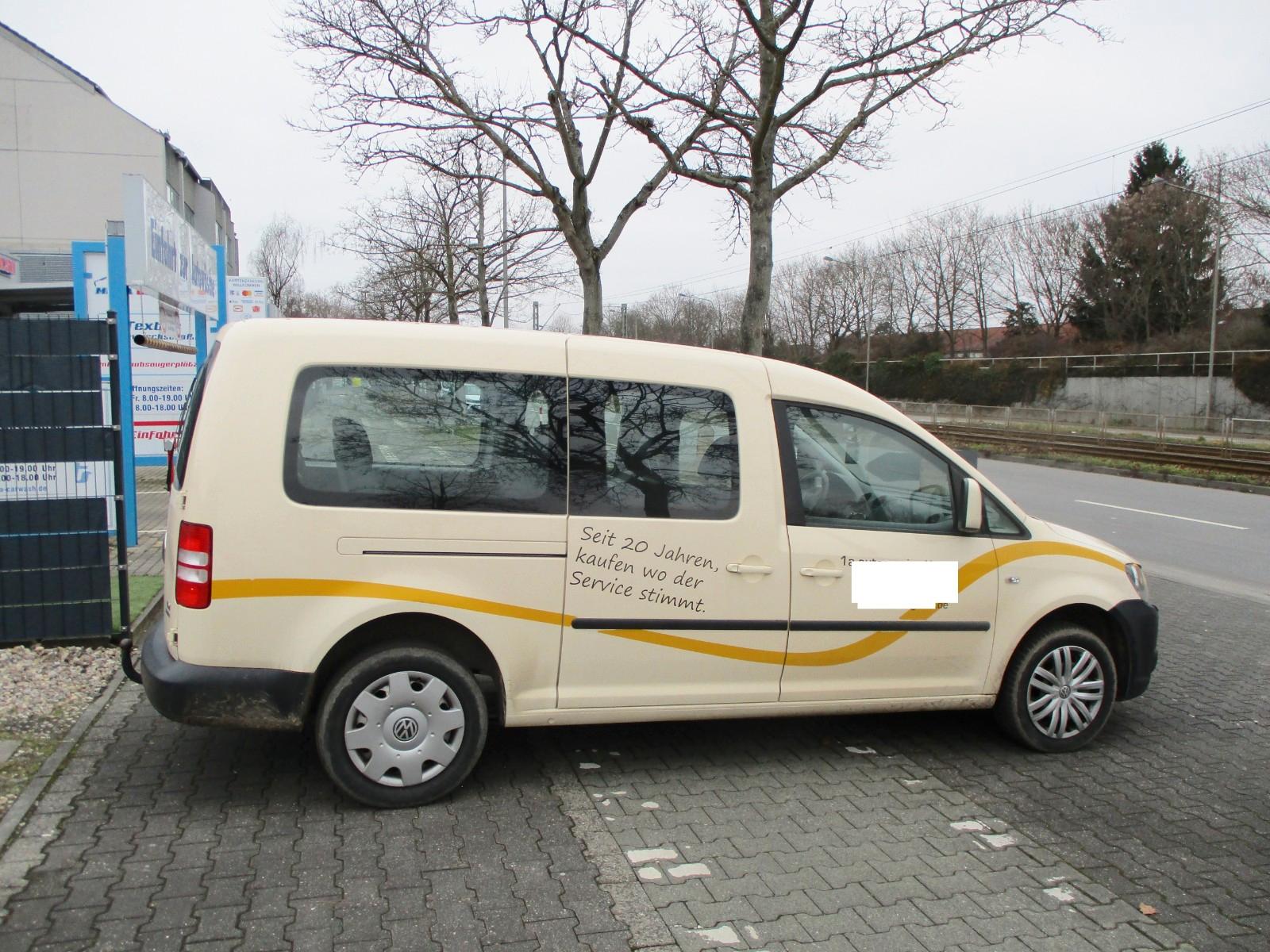 Volkswagen Caddy 7 Sitzer  Maxi Trendline BMT Top Zustand