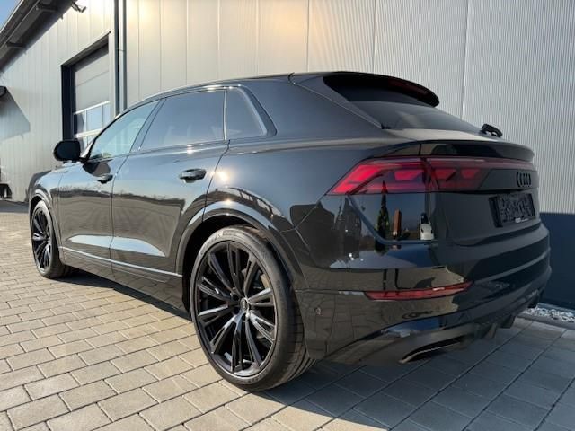 Audi Q8 50 TDI FL Sline 23" Head-Up AHK Pano Voll %%%