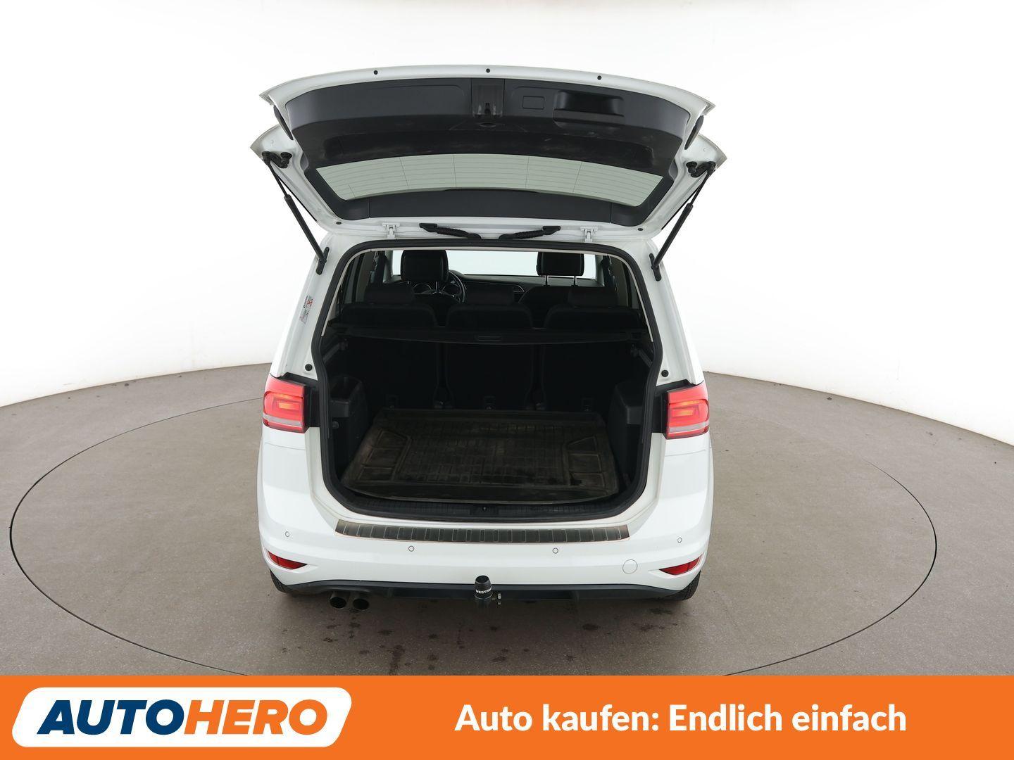 Volkswagen Touran 1.4 TSI Highline BlueMotion Tech Aut.*NAV
