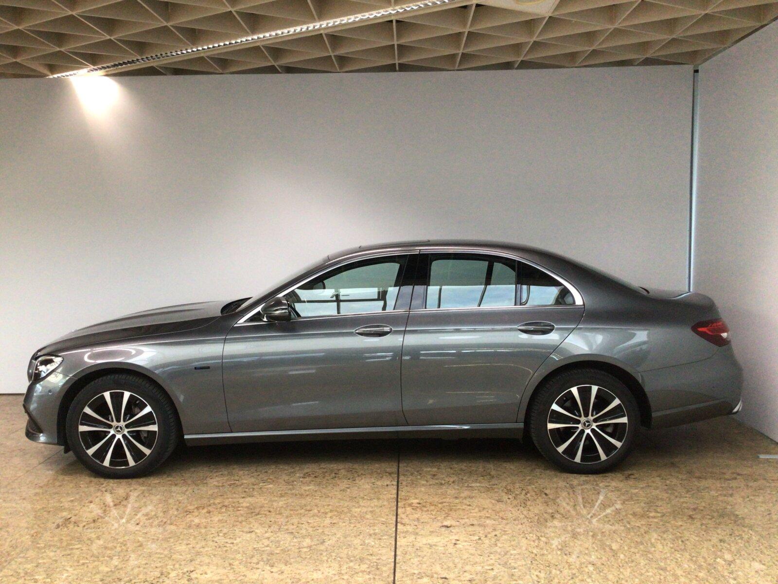 Mercedes-Benz E 300 de 4M AVANTGARDE/AHK/Business/Fahrass/SHD