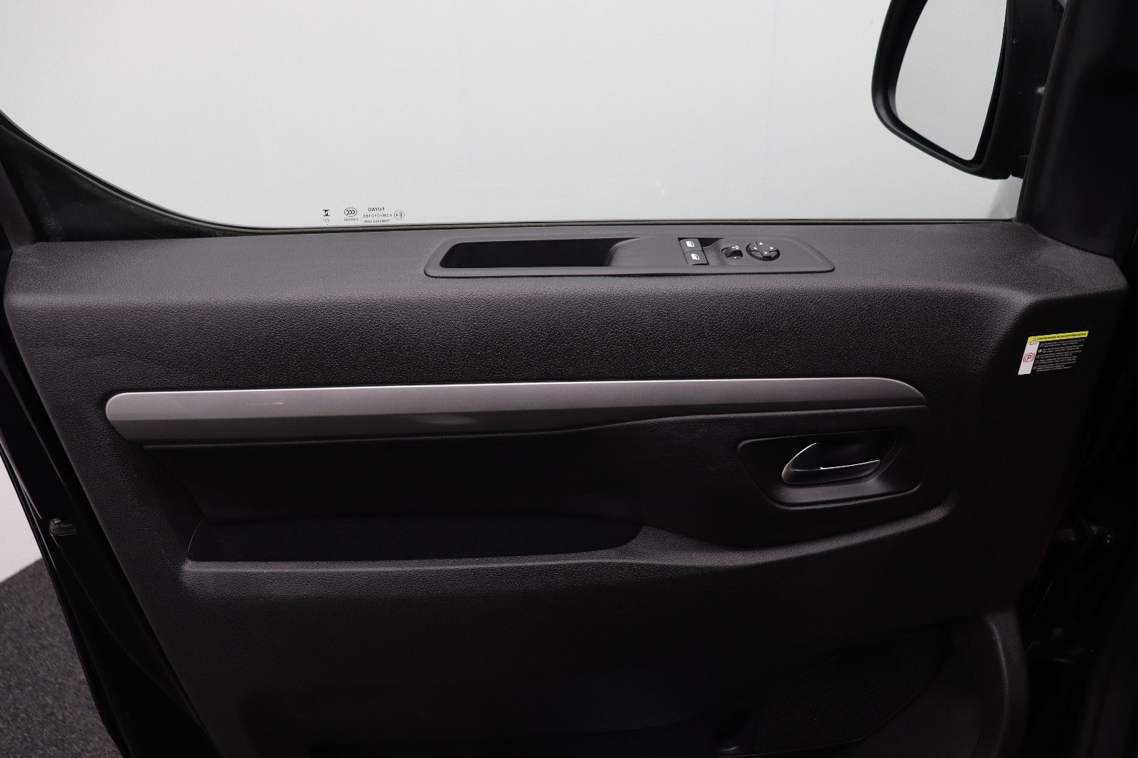 Fahrzeugabbildung Opel Zafira Life 2.0 AT Edition XL L3 9-Sitzer