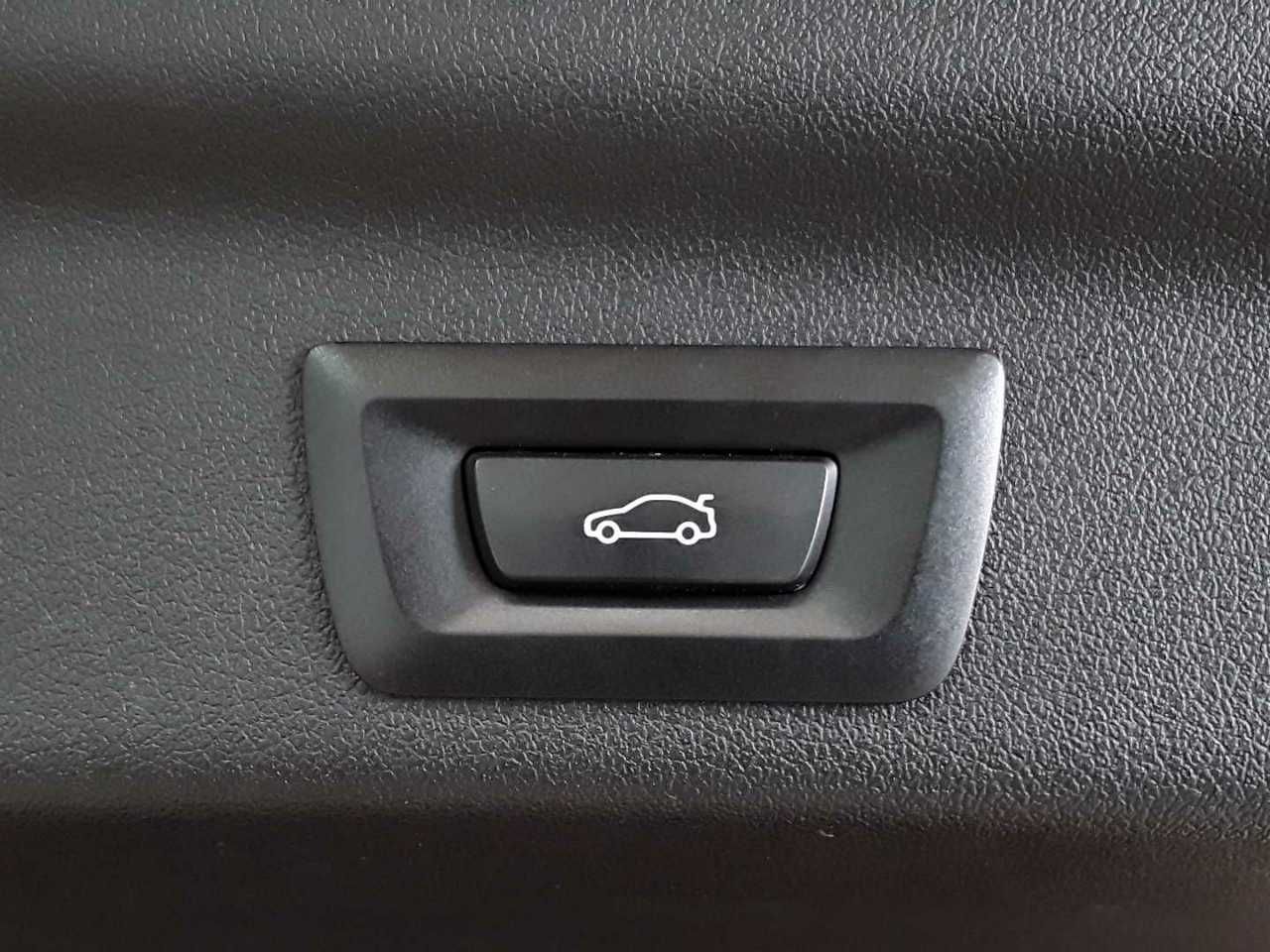 BMW X1 sDrive18d Aut. Navi Pano SHZ foto 16