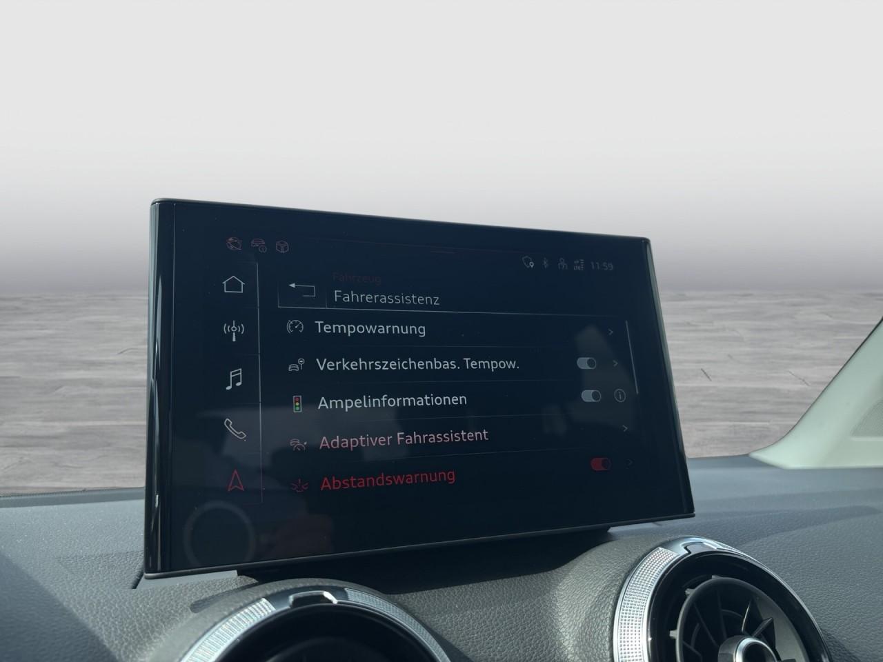 Audi Q2 35 TFSI S tronic advanced LED Navi RKamera, миниатюра 23