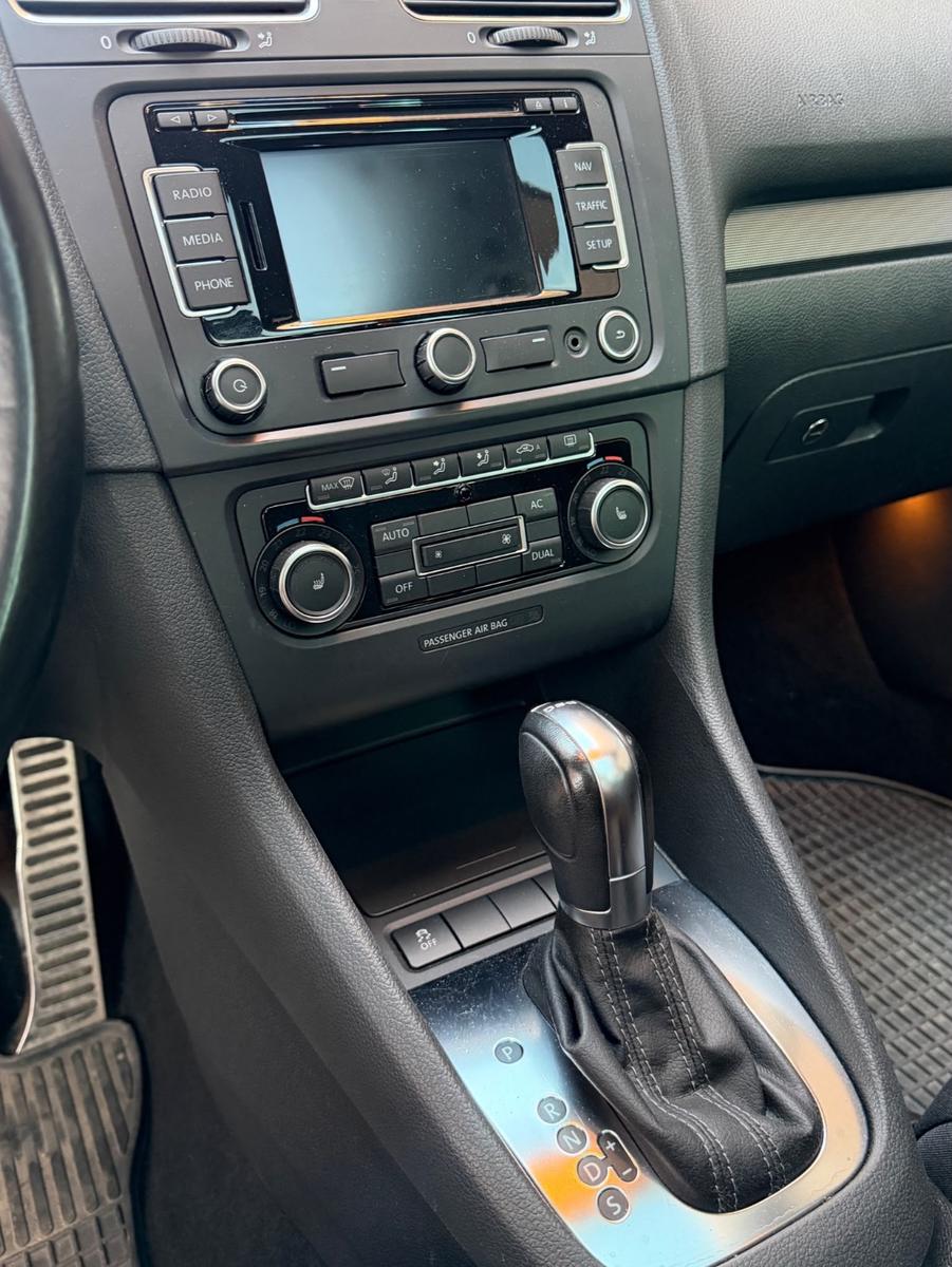 Volkswagen Golf 2011 — photo 11