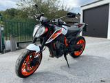 KTM Duke 890 R  - KTM 890 DUKE R