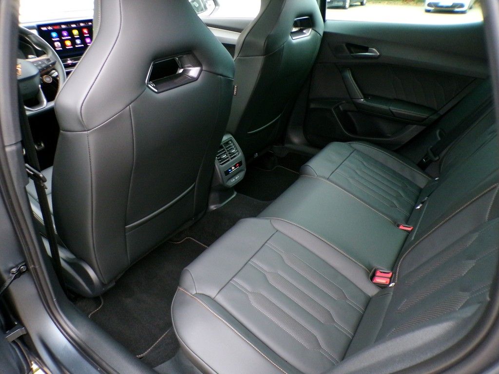 Fahrzeugabbildung CUPRA Formentor VZ 2.0 TSI 4Drive DSG