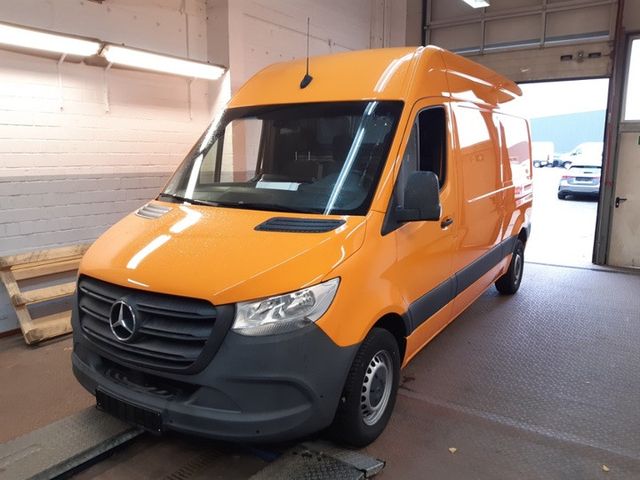 Mercedes-Benz Sprinter III FWD 211/214 CDI FWD L2H2 KAMERA