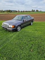 Mercedes-Benz w124 320 Benzin Oldtimer Scheunenfund E-Kl... - Mercedes-Benz 320 aus 1993