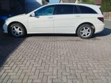Mercedes-Benz R 350 4MATIC Langversion AMG Styl - graue Mercedes-Benz R 350