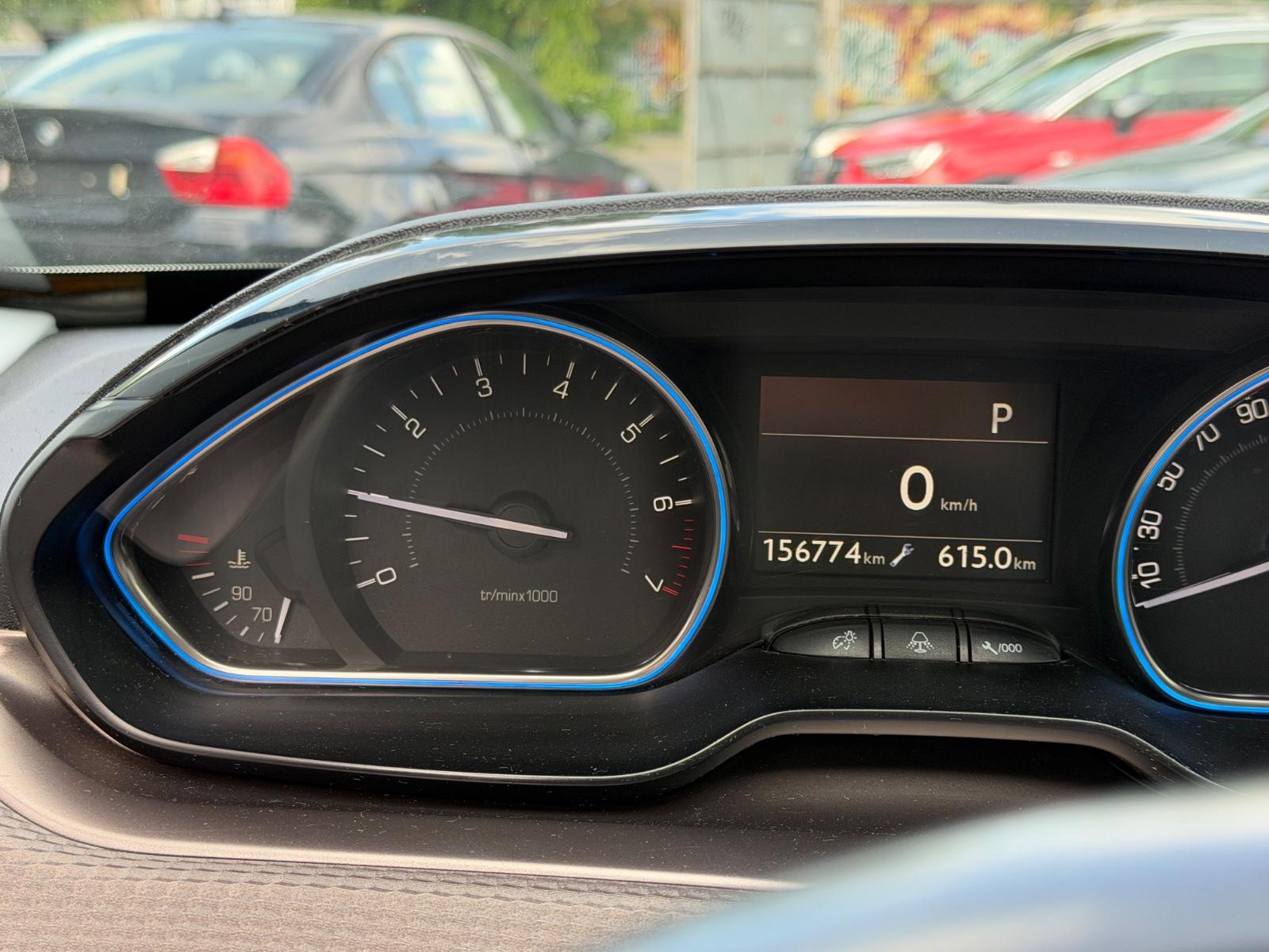 Peugeot 2008 Allure-TOP AUSSTATTUNG!!!!