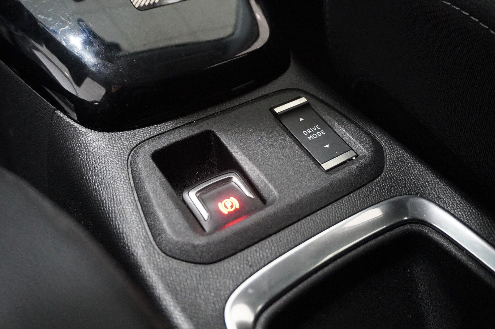 Fahrzeugabbildung Opel Corsa F 1.2T ELEGANCE NAVI/LED/KAMERA/VIRT./DAB+