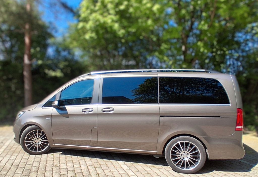 Image of Mercedes-Benz V 250