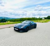 Jaguar F-Type 2.0 L P300 Turbo Chequered Flag Autom...