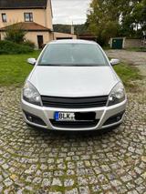Opel Astra 1.4 Enjoy Enjoy - Opel Astra aus 2004: Enjoy