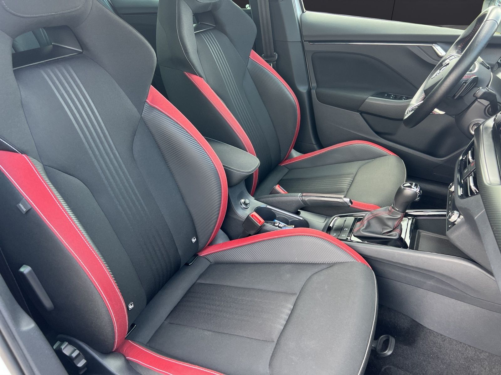 Fahrzeugabbildung SKODA Kamiq Monte Carlo TSI LED ACC PANO SHZ KAMERA KL