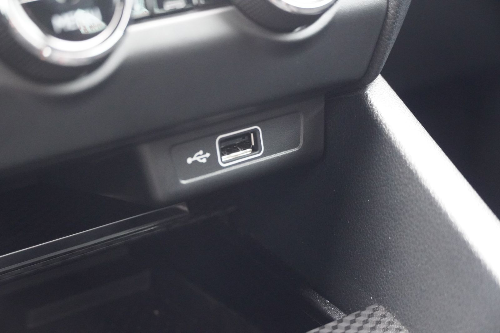 Skoda Octavia Combi 2.0 RS 245 Navi Digitales Cockpit foto 16