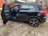 Volvo XC40 D4 AWD R Design Geartronic R Design - Volvo Gebrauchtwagen in Kiel