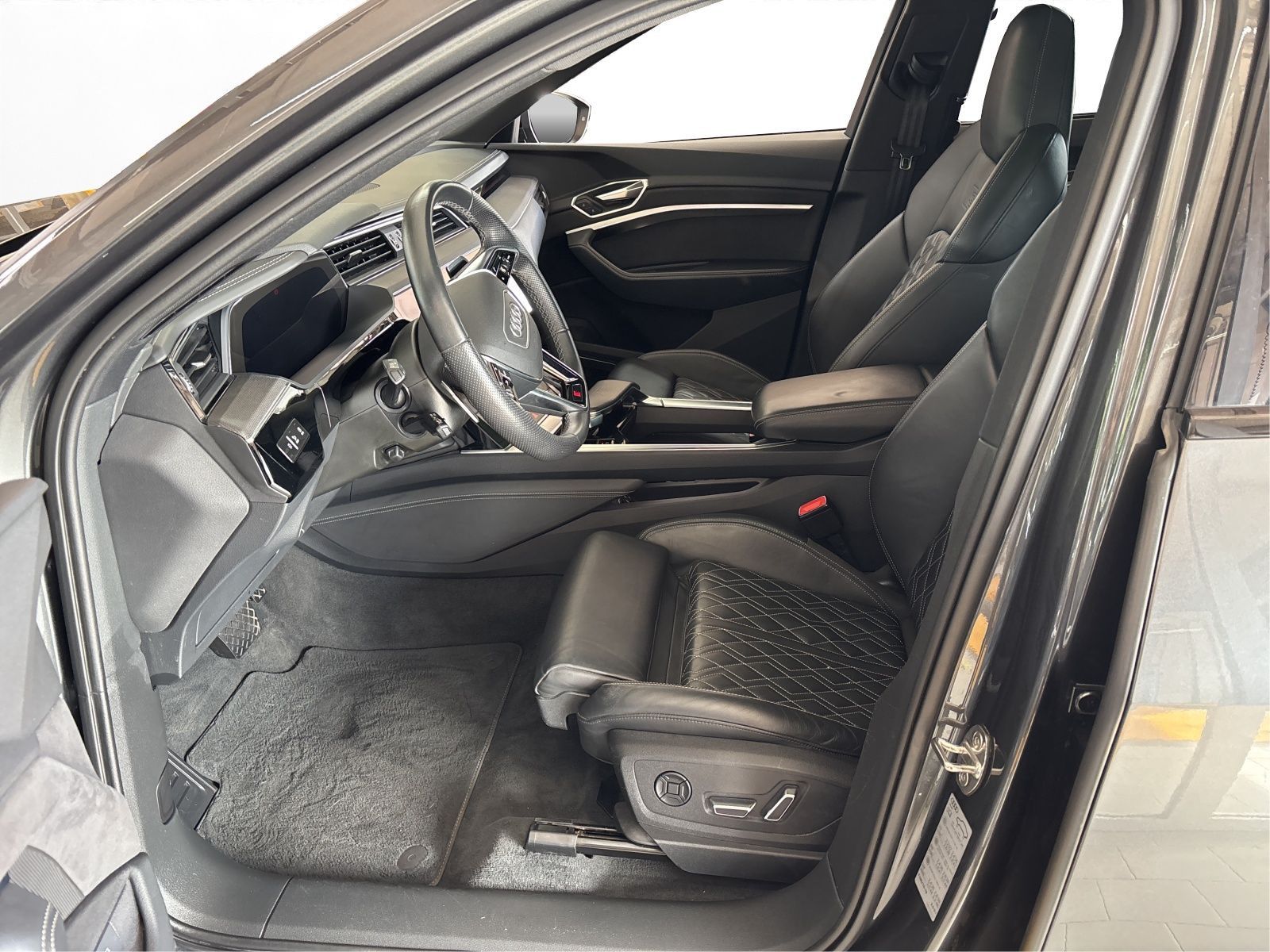Audi e-tron S qu. Pano LED LM 22" 360° Navi ACC Leder imagem 3