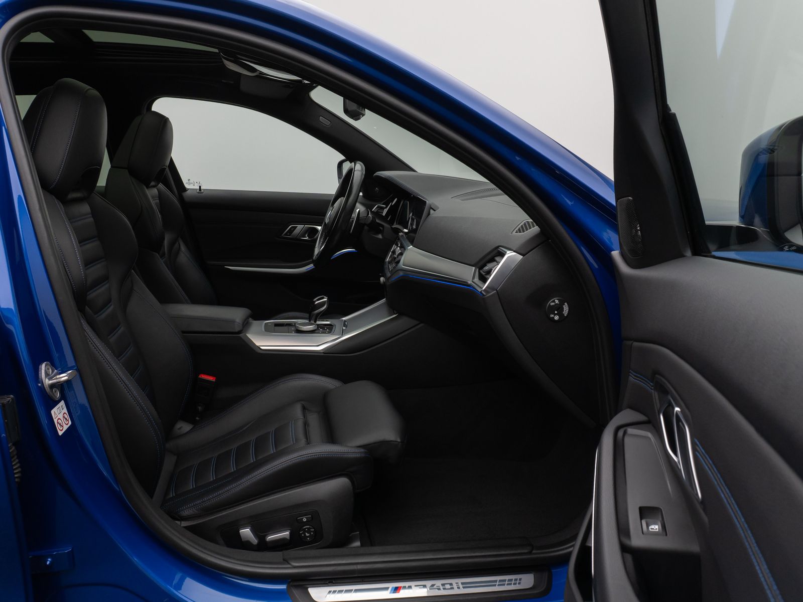 Fahrzeugabbildung BMW M340i xD Panorama Laser 360° HUD DAB H/K Komfort