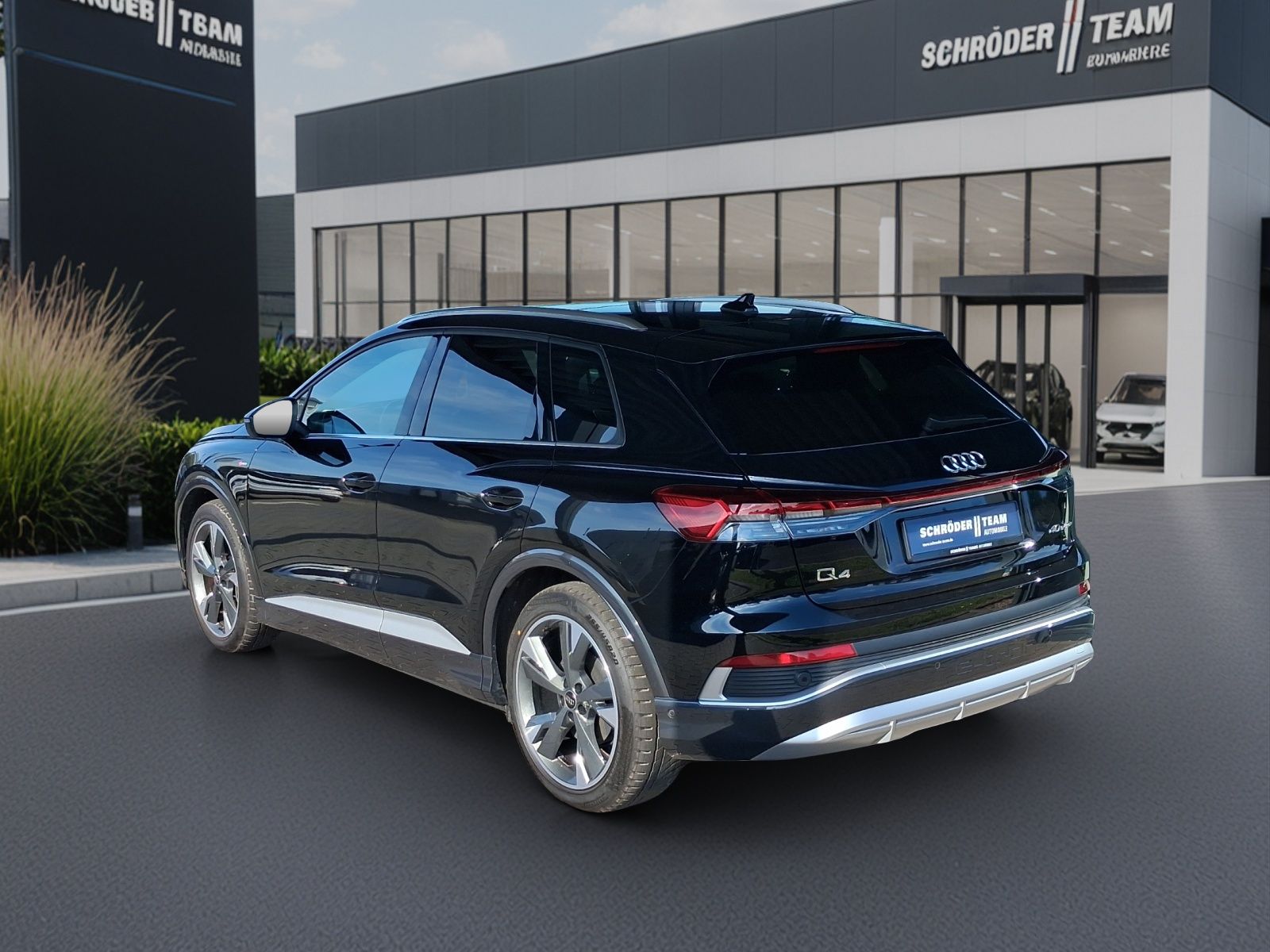 Audi Q4 e-tron 40 e-tron S line Pano Matrix RFK SHZ A foto 3