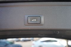 Fahrzeugabbildung Audi A4 Avant 2.0 TDI 2.Hand SHZ PDC Leder! Top!
