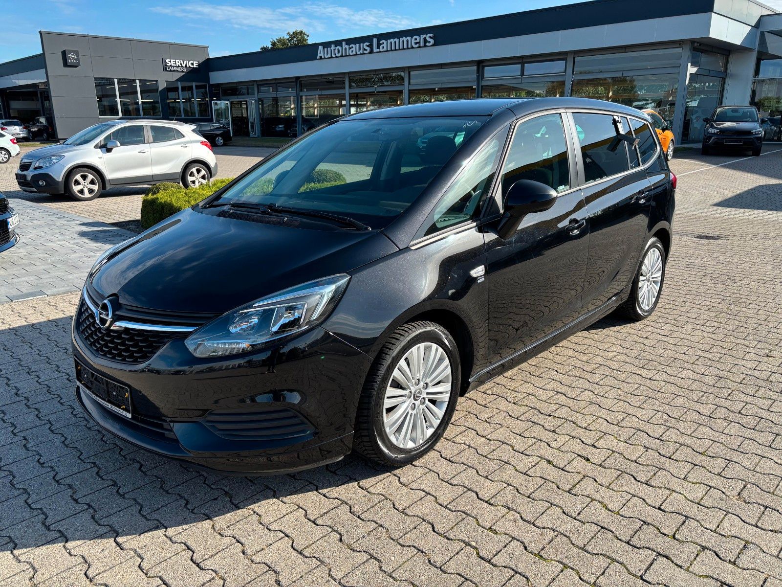 Opel Zafira - 1