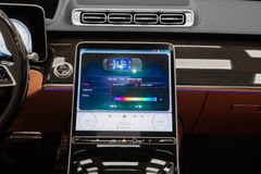 S 580 4M SEDAN BLACK/BROWN 21&quot;EXCLUSIVE PACKAGE