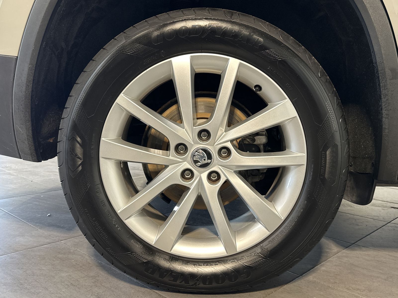 Fahrzeugabbildung SKODA Kodiaq Style 4x4 NAV+LED+AHK+PANO+KAMERA+18ZO+PP