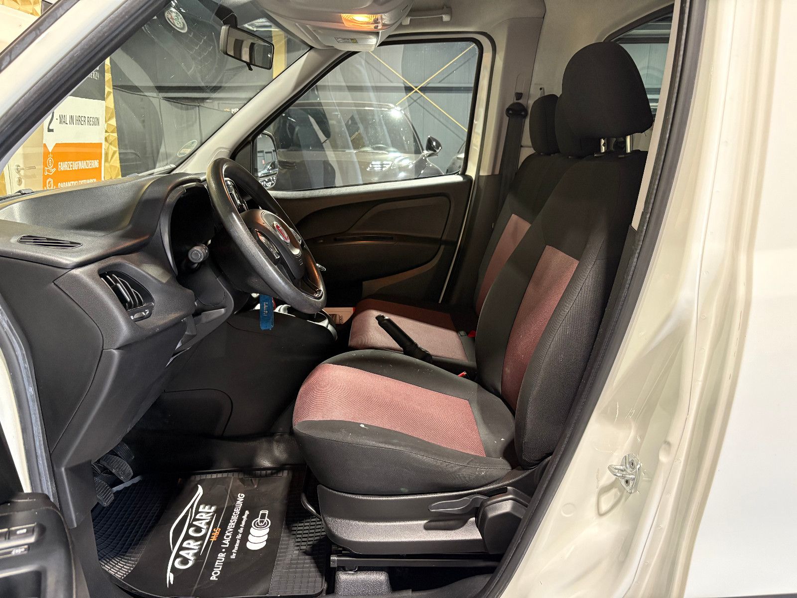 Fahrzeugabbildung Fiat Doblo Doblò SX Maxi Kasten/3-SITZ/PDC/BLUETOOTH/