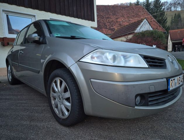 Renault Megane Grandtour Dynamique 2.0 16V Dynamique