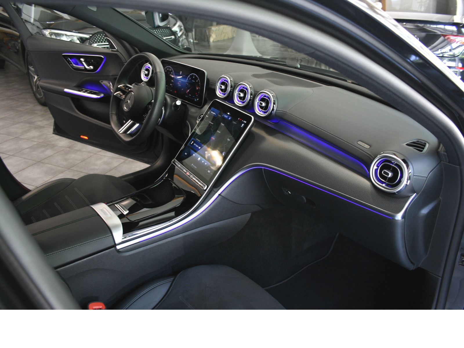 Fahrzeugabbildung Mercedes-Benz C 200 Td AMG *Burmester*Distronic*Night*Memory