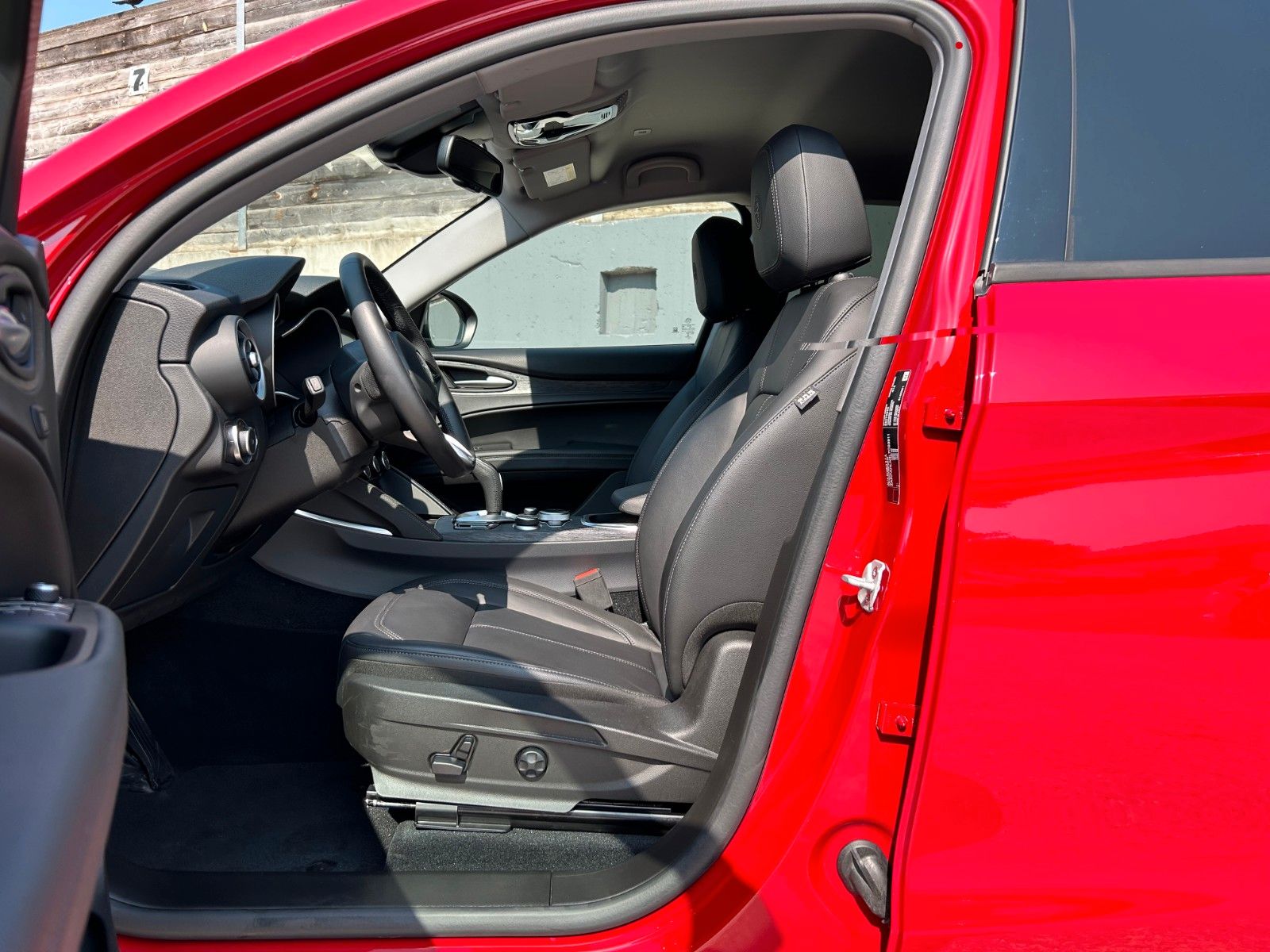 Fahrzeugabbildung Alfa Romeo Stelvio 2.0T Q4 Business Leder ACC Kam Bi-Xen BT