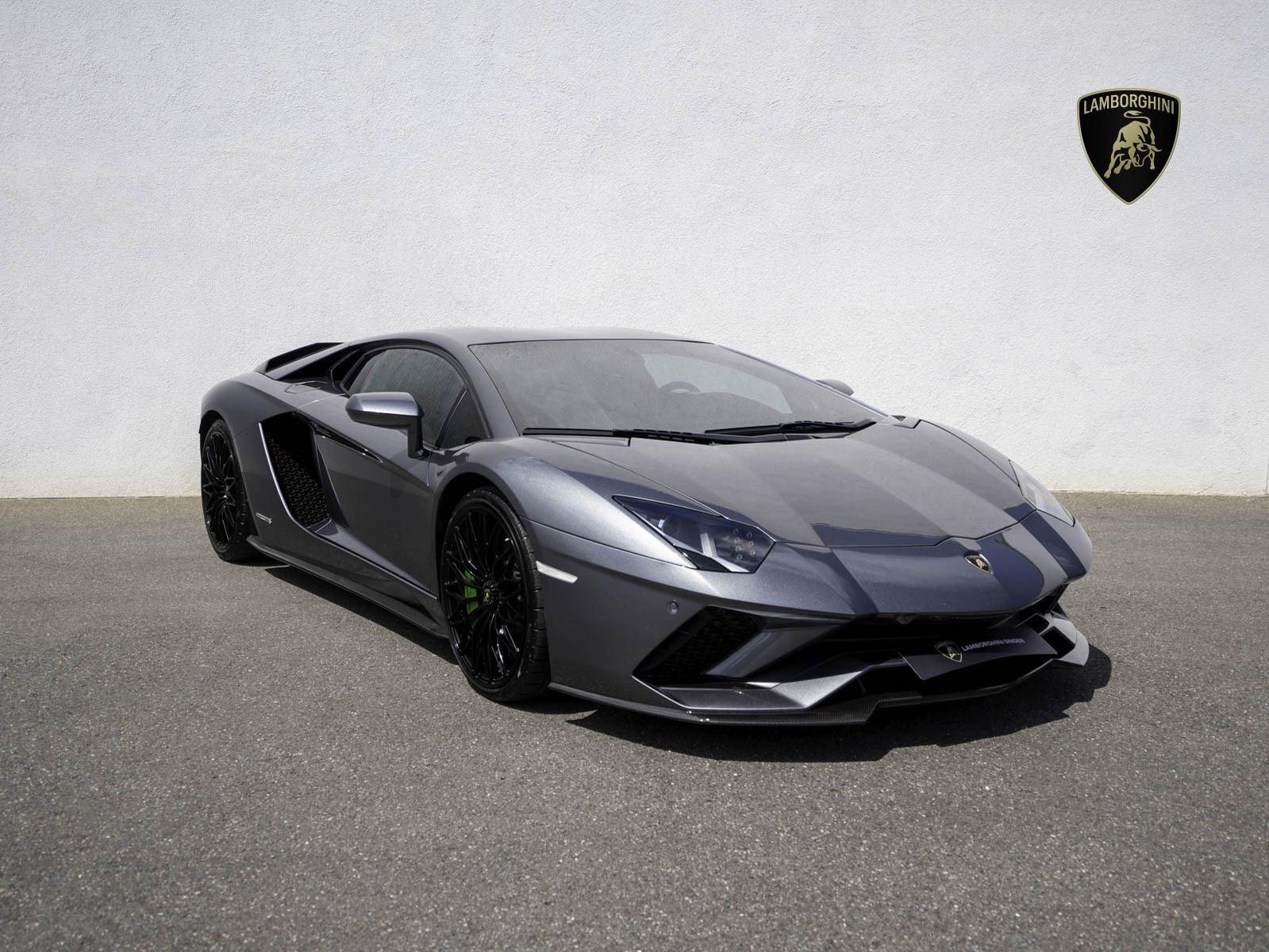 Lamborghini Aventador S