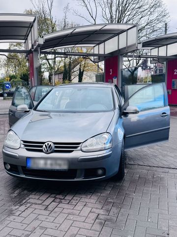 Volkswagen Wolkswagen golf 5 2.0