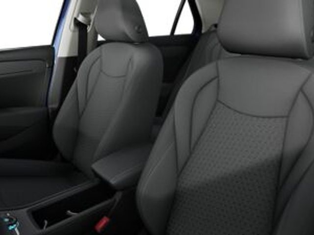 Fahrzeugabbildung Volkswagen T-ROC 1.5 eTSI DSG LIFE TECHNIK WINTER LICHT PAK