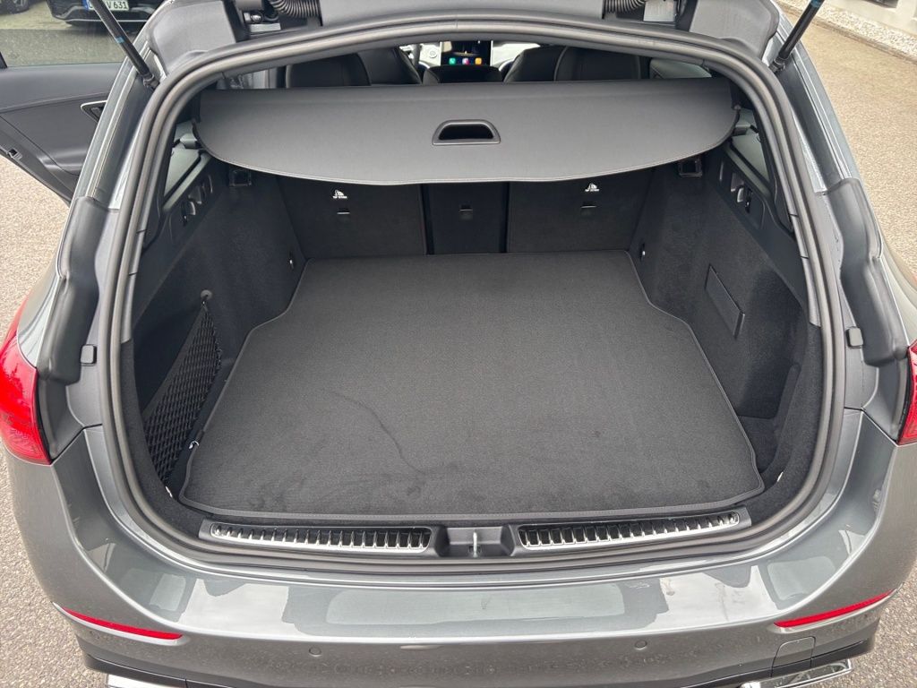 Fahrzeugabbildung Mercedes-Benz C 180 T-Modell AMG NIGHT AHK SOUND DISTR Memory