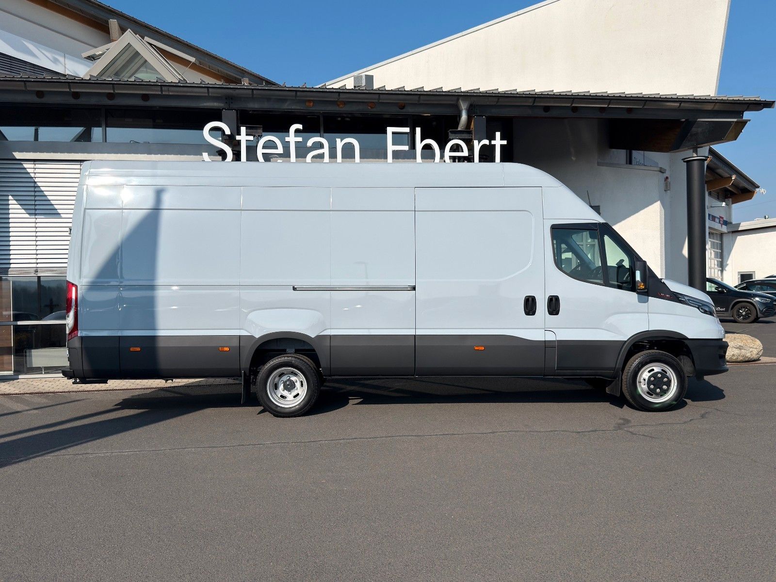 Fahrzeugabbildung Iveco Daily 50C18 3.0L *L4*H3*Automatik*LED*AHK*