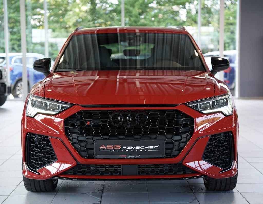 Audi Rsq3