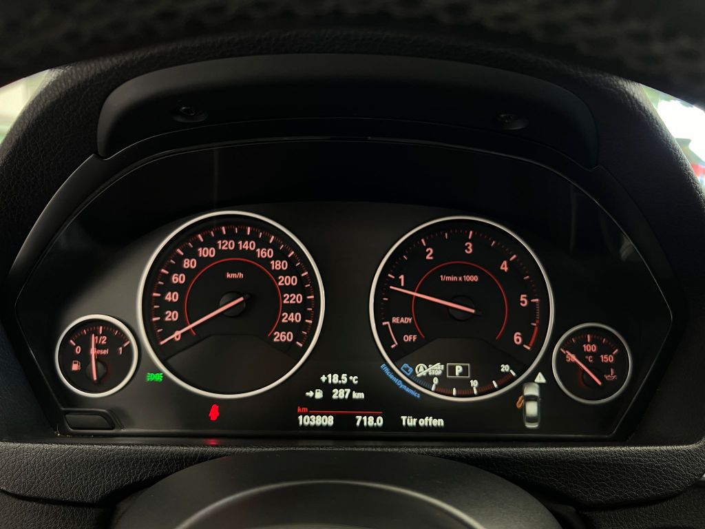 BMW 320 d Sport-Line Schiebedach*HUD*LED*NAVI*PDC*