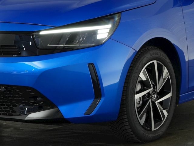 Corsa F FACELIFT YES+LED-LICHT+SITZHEIZUNG+LENKR