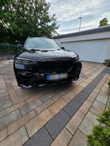 BMW X7 40d, M-Sport,E-Sitze,Pano, Gestik, AHK - BMW 740 in Bremen