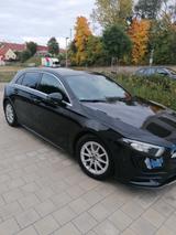 Mercedes-Benz A 180 - Kimpaktlimo. 7G-DCT Automatik  AMG line - Mercedes-Benz A 180: 7g Dct