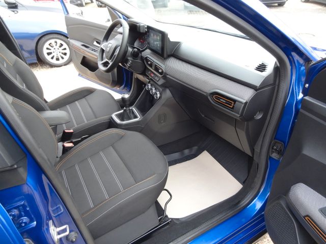 Fahrzeugabbildung Dacia Sandero III Stepway Comfort/1.Hd/LED/AHK/67TKM/
