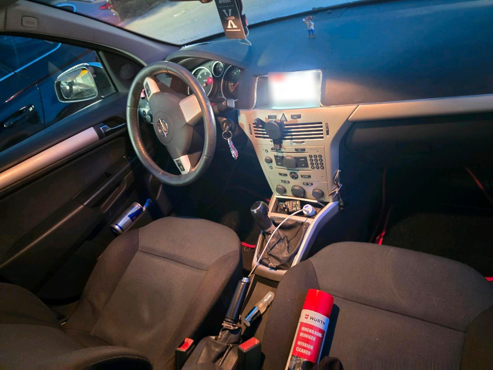 Opel Astra 2007 — engine 110 HP (81kW)