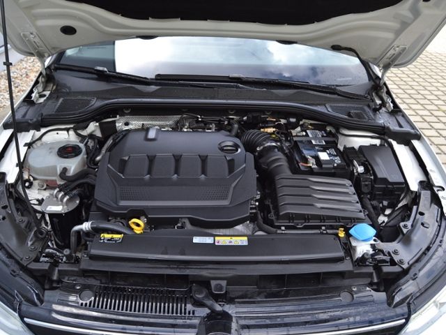 Golf VIII Variant 2.0 TDI 150 PS DSG Life LED/NA
