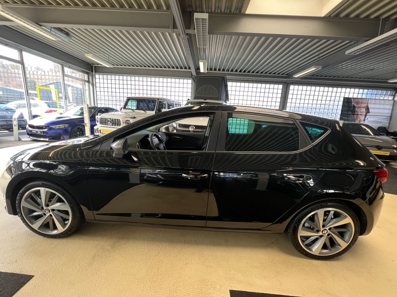 Fahrzeugabbildung SEAT Leon FR 2.0 TDI DSG *LED*NAVI* 1.HAND*