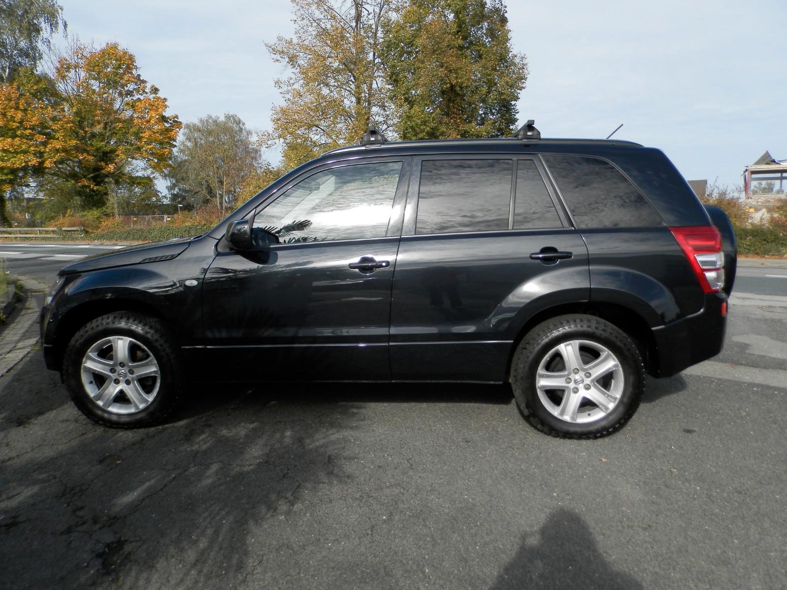 Suzuki Grand Vitara 2.0 VVT 140 ch 4x4 • Boîte auto • GPS • Sièges chauffants