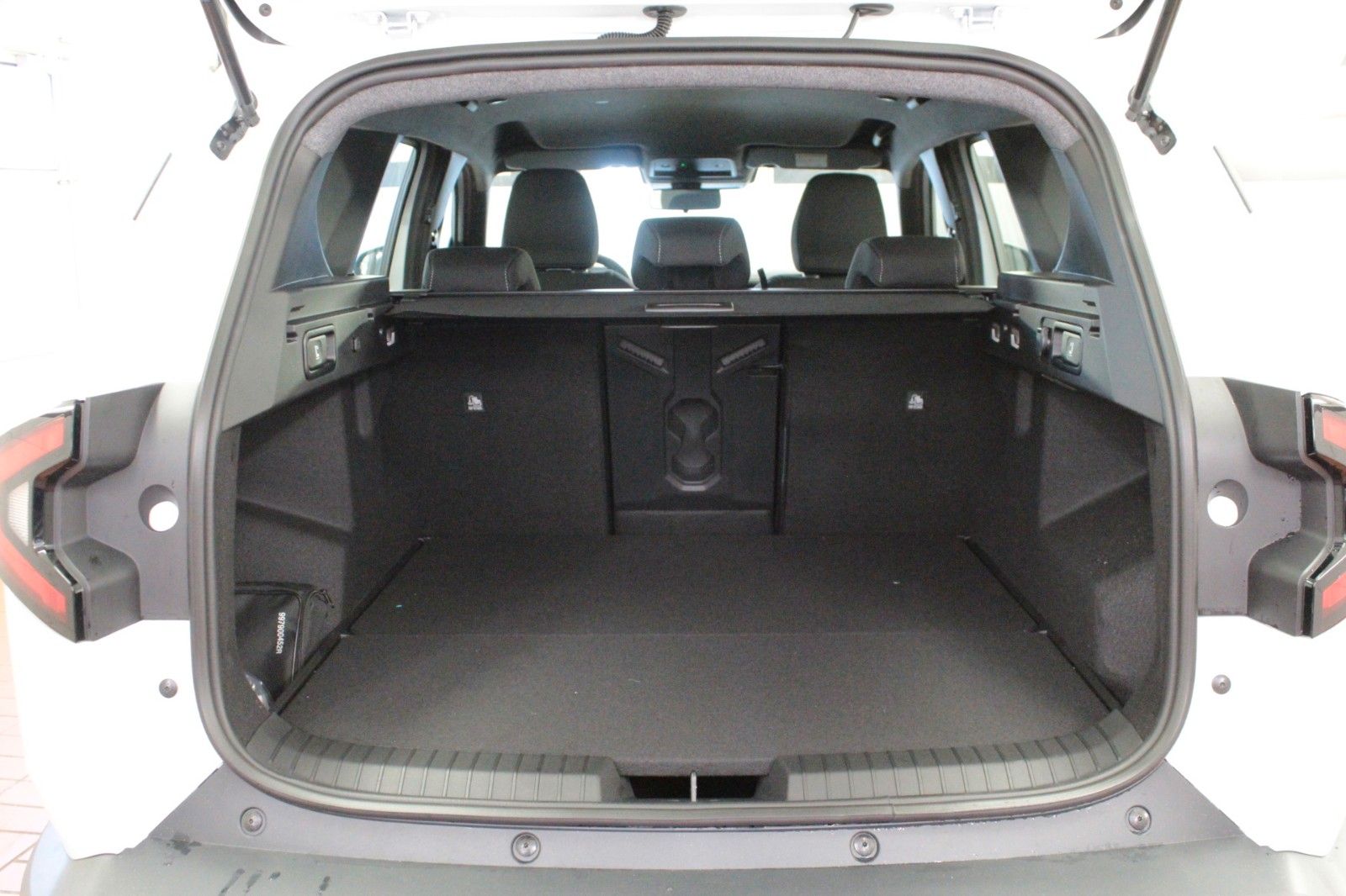 Fahrzeugabbildung Dacia Bigster hybrid 140 Expression   Winterpak.*City