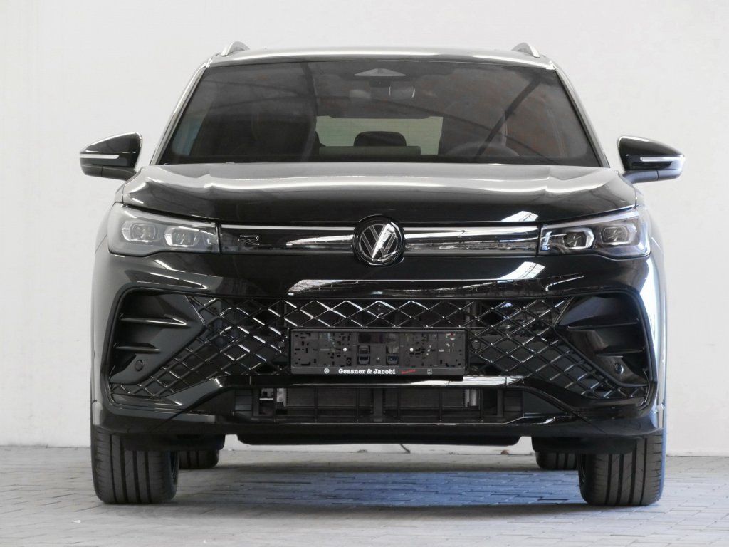 Fahrzeugabbildung Volkswagen Tiguan R-Line 1.5 TSI eHybrid DSG AHK